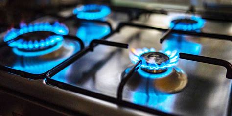can you use gas oven without electricity
